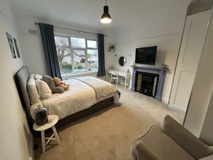 Photo 32- click for photo gallery